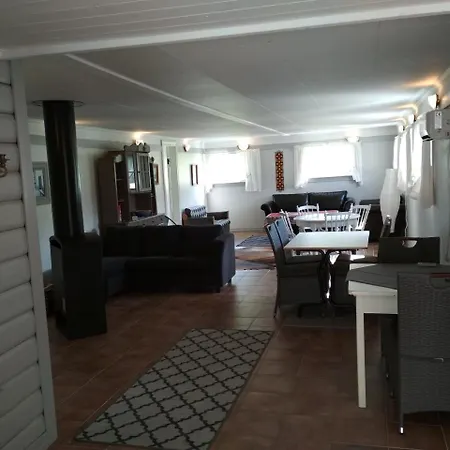 5 Bedrooms, Large Apartment With Nice View And Nature Herand Exteriör bild