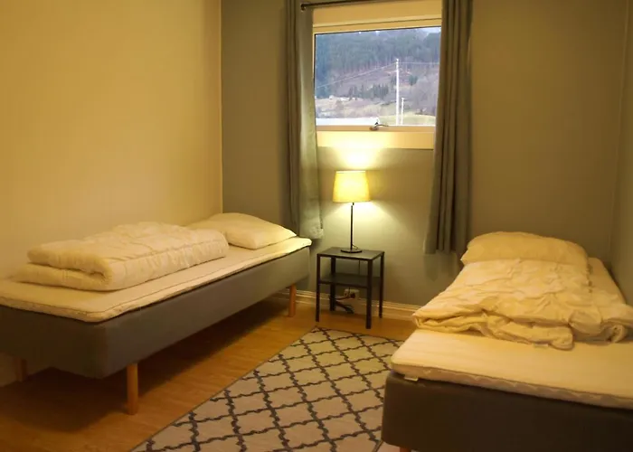 5 Bedrooms, Large Apartment With Nice View And Nature