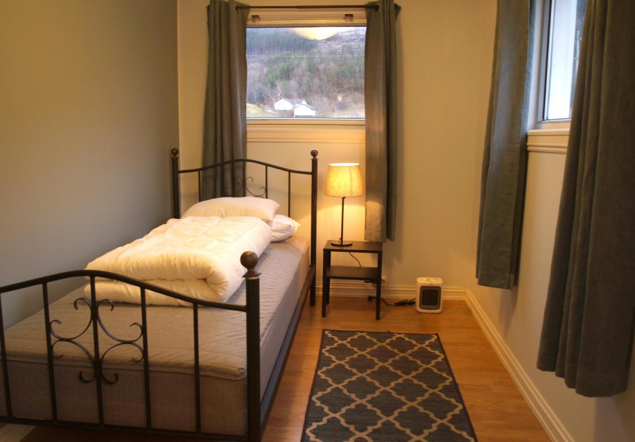 Holiday home 5 Bedrooms, Large With View And Nature Herand