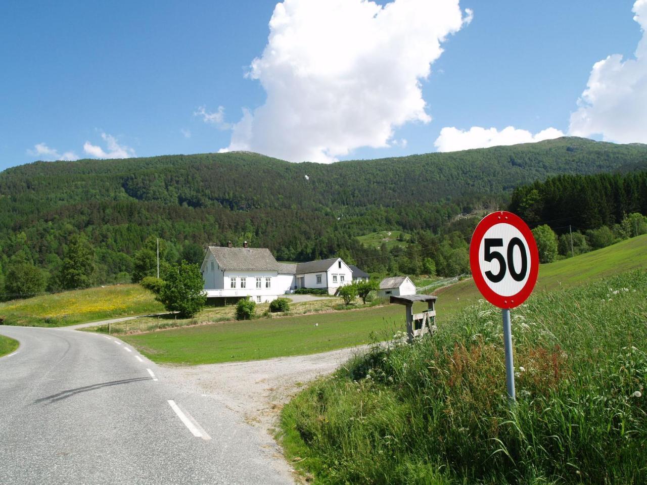 Holiday home 5 Bedrooms, Large With View And Nature Herand